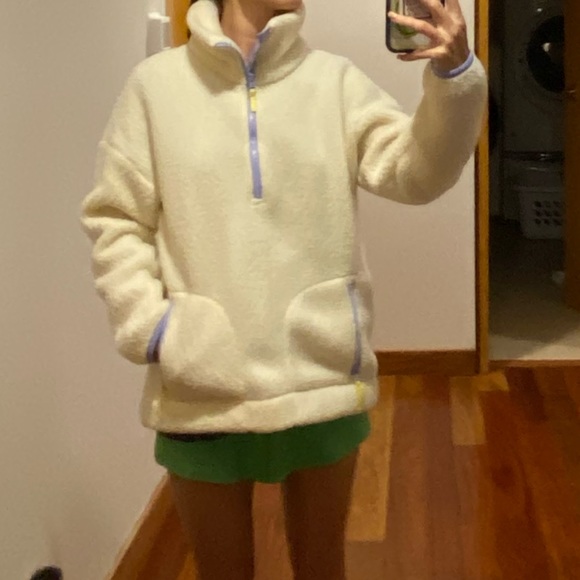 J. Crew Polartec Vintage Fleece in cream with baby blue accents.